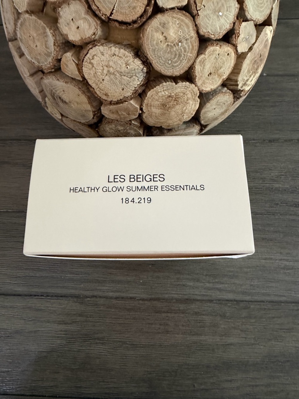 CHANEL beige woven straw vanity case with black trim - Picture 4 of 6